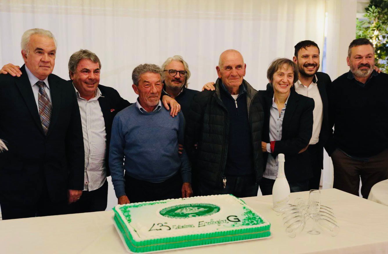 Sorrisi e progetti alla serata di premiazioni di Ecologica G