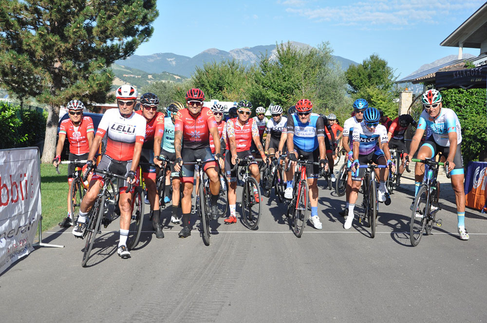 Ciclismo CSI: bene il decimo traguardo del trofeo Villa Marini